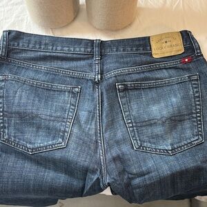 Lucky Brand Men's Dark Blue Relaxed Jeans